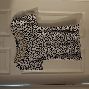 Express animal shirt medium